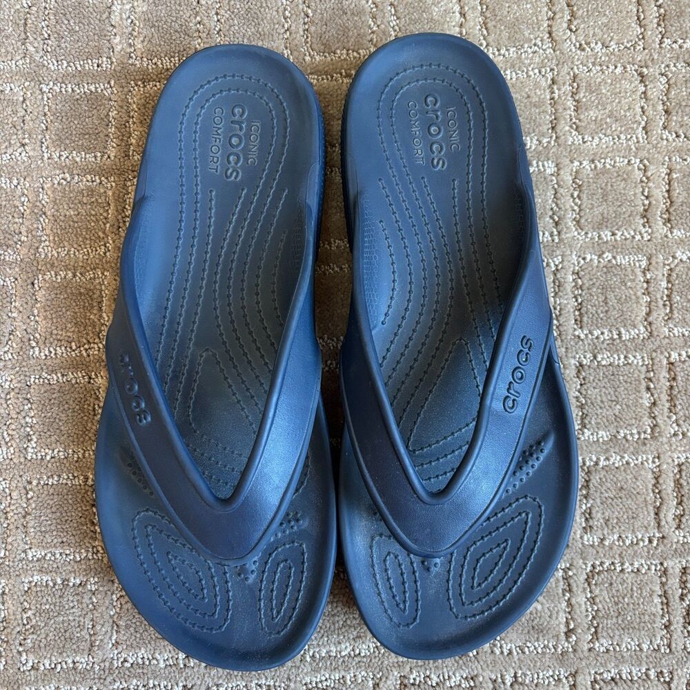 Crocs Flip Flops Sandals Mens 10 Women 12 Blue Thong Summer Vacation Casual